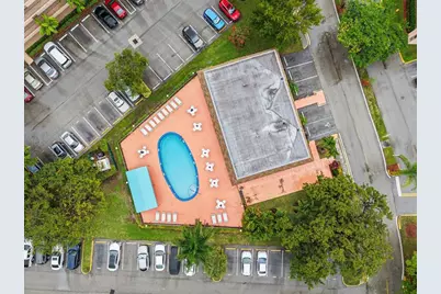 10402  Sunrise Lakes Blvd, Unit #104, Sunrise, FL 33322 - Photo 23