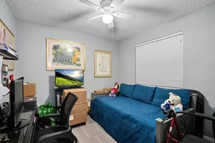 10402 Sunrise Lakes Blvd, Sunrise, FL 33322 - Photo 17