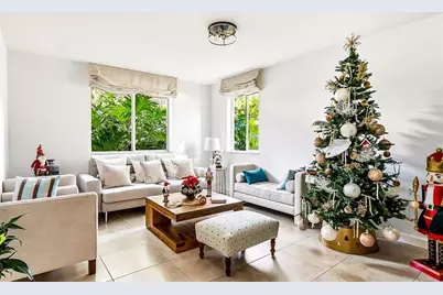 787 NW 91st Ter, Plantation, FL 33324 - Photo 9