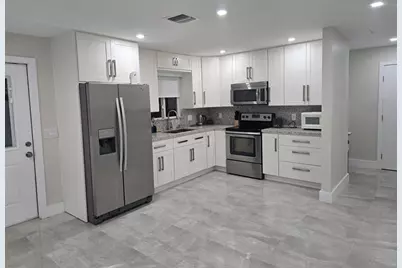 2207  Taft Street, Hollywood, FL 33020 - Photo 5