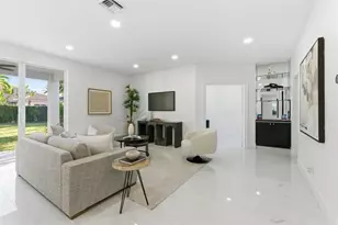 1170 Chenille Cir, Weston, FL 33327 - Photo 15