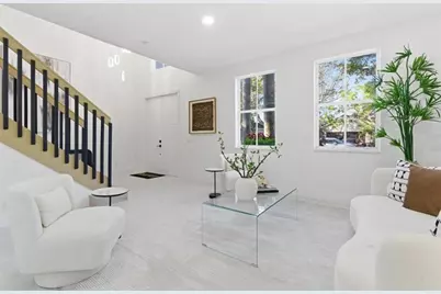 1170  Chenille Cir, Weston, FL 33327 - Photo 5