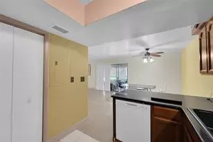 12 Meacham Ln, Tamarac, FL 33319 - Photo 7