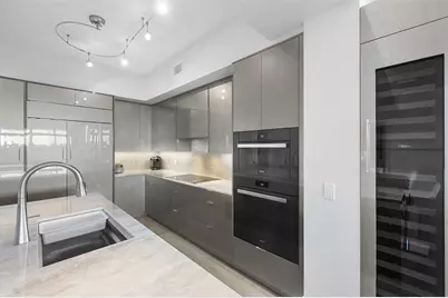 701 SE 21st Ave, Unit #301, Deerfield Beach, FL 33441 - Photo 11