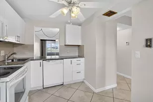 2571 Aragon Blvd, Sunrise, FL 33322 - Photo 7