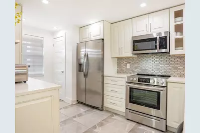 3510  Oaks Way, Unit #306, Pompano Beach, FL 33069 - Photo 13