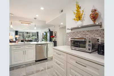 3510  Oaks Way, Unit #306, Pompano Beach, FL 33069 - Photo 15