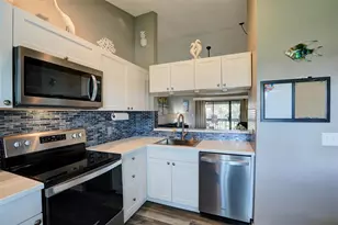 5725 Pelican Pointe Dr, Sebastian, FL 32958 - Photo 21