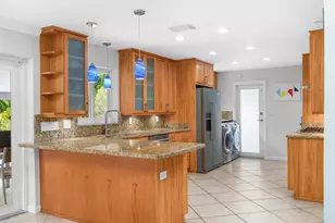 5141 NE 19th Ave, Fort Lauderdale, FL 33308 - Photo 9