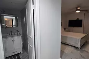 3400 Blue Lake Dr, Pompano Beach, FL 33064 - Photo 13