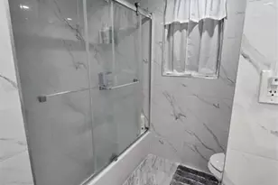 3400 Blue Lake Dr, Pompano Beach, FL 33064 - Photo 15