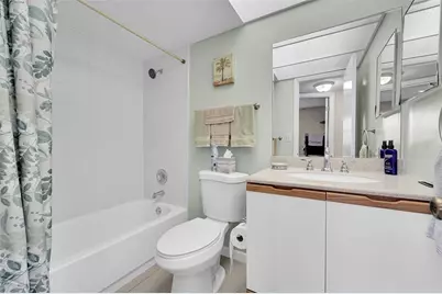 8880  Sunrise Lakes Blvd, Unit #209, Sunrise, FL 33322 - Photo 25