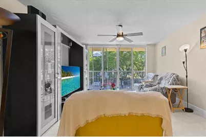 609 E Sheridan St, Unit #207, Hollywood, FL 33004 - Photo 3