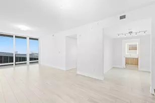 2960 NE 207th St, Miami, FL 33180 - Photo 11