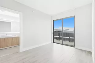 2960 NE 207th St, Miami, FL 33180 - Photo 17