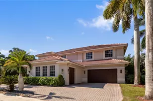 1585 Victoria Isle Way, Weston, FL 33327 - Photo 3