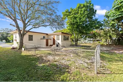 5705  Harding St, Hollywood, FL 33021 - Photo 9