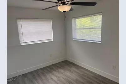 8361 NW 27th Pl, Sunrise, FL 33322 - Photo 13