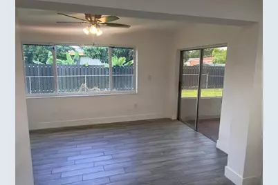 8361 NW 27th Pl, Sunrise, FL 33322 - Photo 5