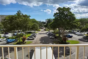 3090 N Course Dr, Pompano Beach, FL 33069 - Photo 27
