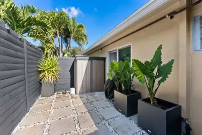 1200 NE 17th Ct, Unit #3, Fort Lauderdale, FL 33305 - Photo 9