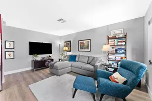 1200 NE 17th Ct, Fort Lauderdale, FL 33305 - Photo 3