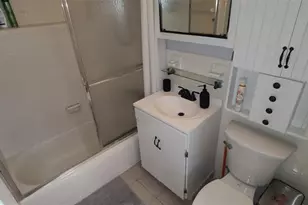 321 Mid Pines Rd, Palm Springs, FL 33461 - Photo 17