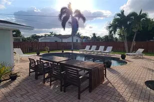 321 Mid Pines Rd, Palm Springs, FL 33461 - Photo 11