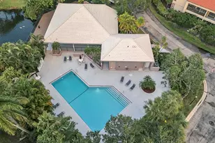 292 Canterbury Dr E, Palm Beach Gardens, FL 33418 - Photo 39