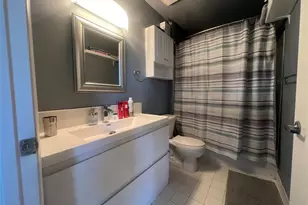 444 NE 30th St, Miami, FL 33137 - Photo 7