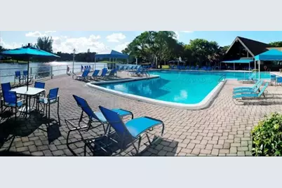 3670  Inverrary Dr, Lauderhill, FL 33319 - Photo 3