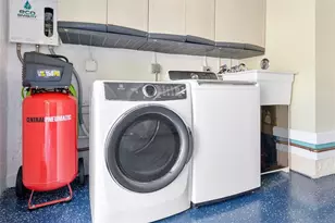 659 NW 88th Dr, Coral Springs, FL 33071 - Photo 33