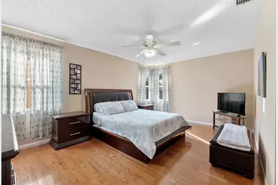 659 NW 88th Dr, Coral Springs, FL 33071 - Photo 9