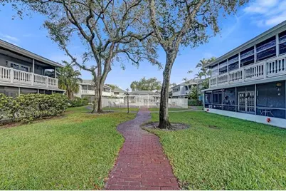 7552  Stirling Rd, Unit #213, Hollywood, FL 33024 - Photo 13