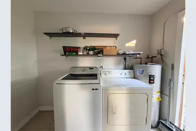 2950 NW 20th St, Fort Lauderdale, FL 33311 - Photo 25