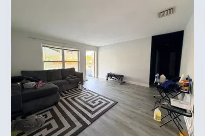 2950 NW 20th St, Fort Lauderdale, FL 33311 - Photo 9