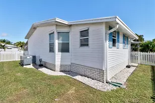 467 Marlin Cir, Barefoot Bay, FL 32976 - Photo 27