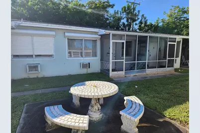 2213  Lincoln St, Unit #14, Hollywood, FL 33020 - Photo 1