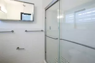 1734 NE 20th Ave, Fort Lauderdale, FL 33305 - Photo 7