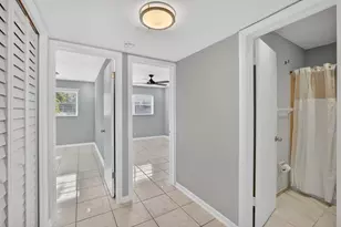 4051 NE 13th Ave, Oakland Park, FL 33334 - Photo 27