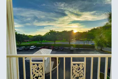 1701  Whitehall Dr, Unit #303, Davie, FL 33324 - Photo 3