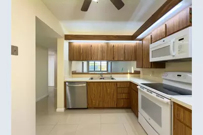 1701  Whitehall Dr, Unit #303, Davie, FL 33324 - Photo 11