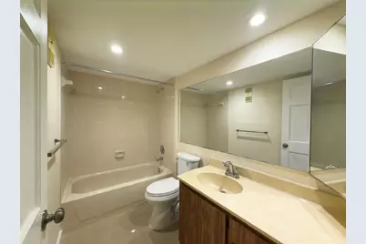 1701  Whitehall Dr, Unit #303, Davie, FL 33324 - Photo 21