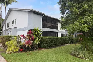 2761 S Oakland Forest Dr, Oakland Park, FL 33309 - Photo 23