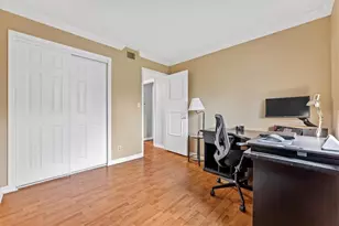 2761 S Oakland Forest Dr, Oakland Park, FL 33309 - Photo 15