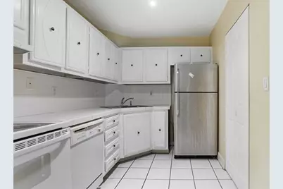 3123  Oakland Shores Dr, Unit #D104, Oakland Park, FL 33309 - Photo 3