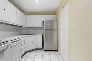 3123 Oakland Shores Dr, Oakland Park, FL 33309 - Photo 3