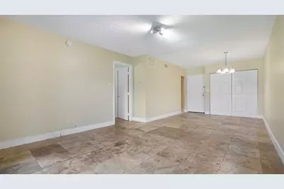 3123  Oakland Shores Dr, Unit #D104, Oakland Park, FL 33309 - Photo 7