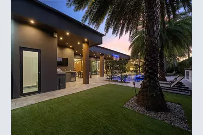 2213 NE 37th Dr, Fort Lauderdale, FL 33308 - Photo 3