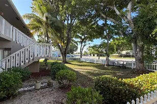 344 SE 11th Ave, Pompano Beach, FL 33060 - Photo 13